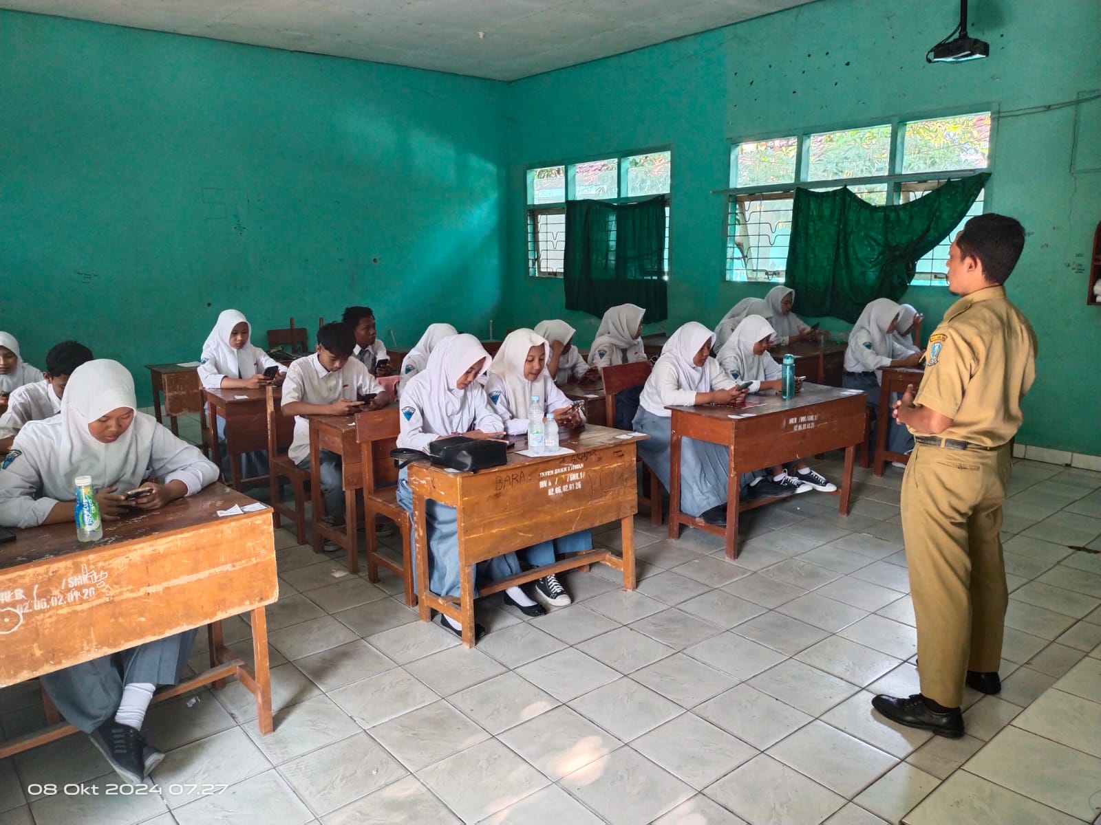 SMKN 1 Jiwan Laksanakan Ujian ATS dengan Jadwal Fleksibel